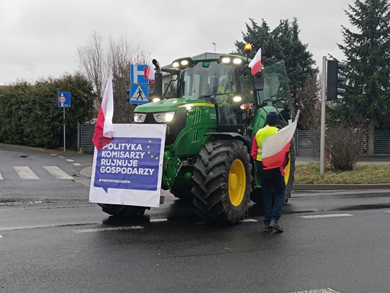 Tak protestują rolnicy Zdjęcia z drogowych blokad w pobliżu Lublina