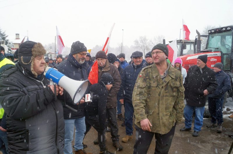 Protest Rolnik W W Ucce Na Drog Krajow Wyjecha O Ci Gnik W