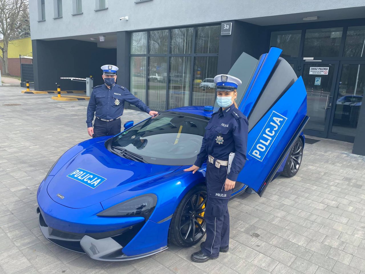 Grupy Policyjne Speed W Kraju Otrzymaja Nowe Radiowozy Pierwszy Z Pojazdow Testuja Wielkopolscy Policjanci Zdjecia Lublin112 Pl Wiadomosci Z Lublina I Regionu Wazne Informacje Z Kraju