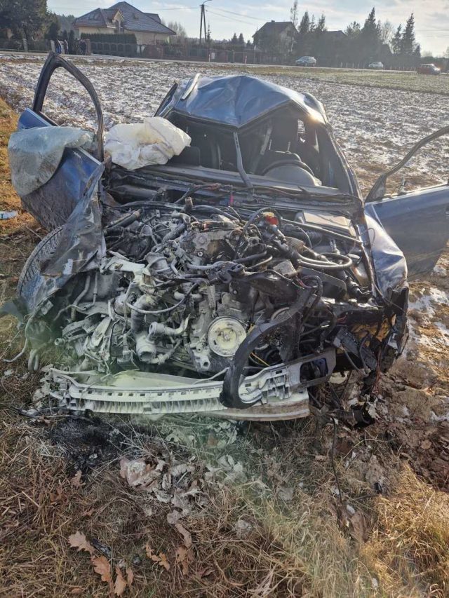 Awantura, dwaj bracia, zranienie nożem i wypadek. Co się wydarzyło na terenie gminy Trzebieszów (wideo, zdjęcia)