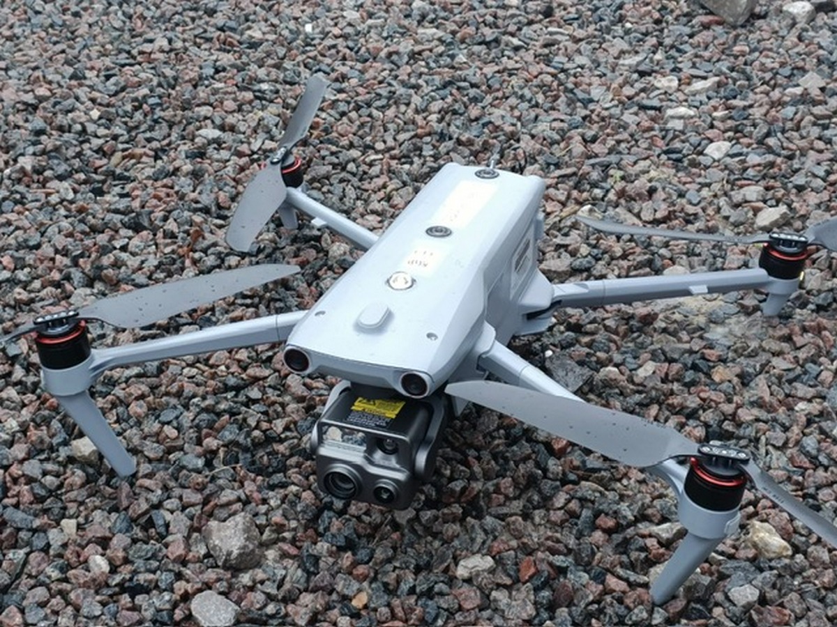 Akcja „Dron” na drogach powiatu kraśnickiego. Policjanci patrzyli z góry na zachowania kierowców (zdjęcia)